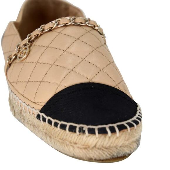 Chanel Espadrille 37 Diamond Quilted Leather Chain Flats CC-0322N-0078 - Picture 7 of 12